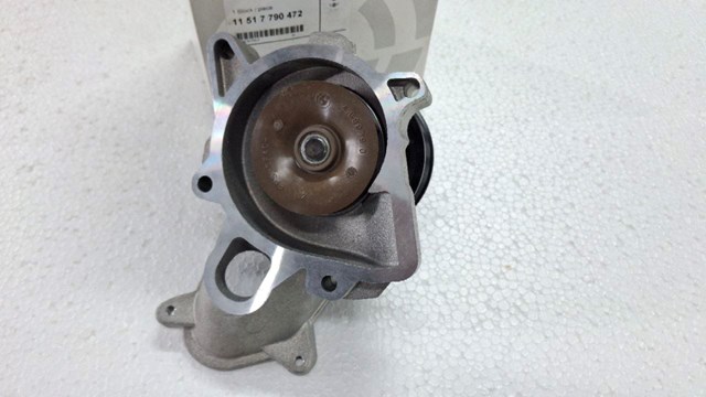 11517790472 BMW Помпа купить в Житомир