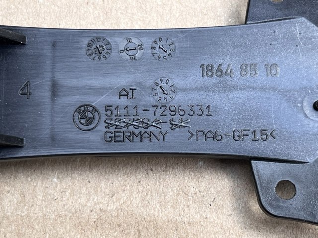 BMW 51117296331 Направляющая переднего бампера в наличии Одесса