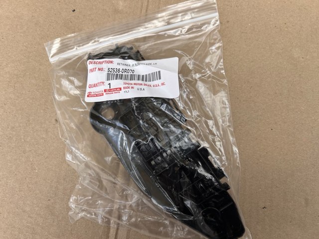 Крепление бампера 525360R070 TOYOTA