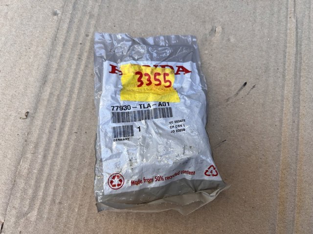 Датчик подушки безопасности 77930TLAA01 HONDA
