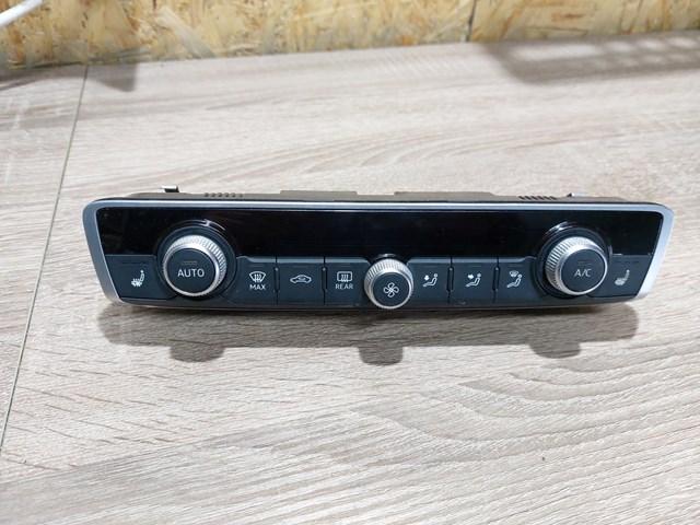 Блок управления режимов отопления 8V0820043Q VAG