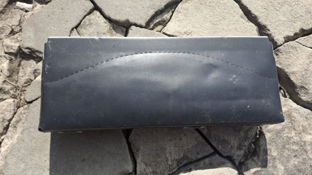 Подушка Айрбег водителя защиты коленей 8V1880841C VAG