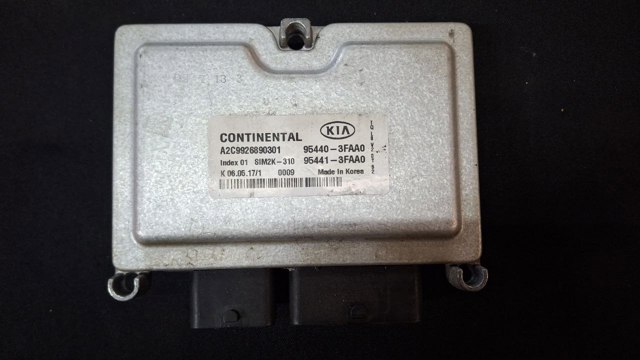 HYUNDAI 954403FAA0 в наличии Черновцы