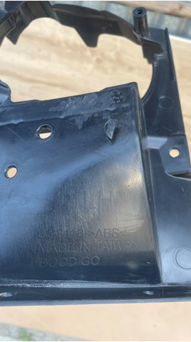 BMW 51118062633 Кронштейн крепления противотуманной фары левой в наличии Николаев