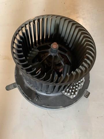 Мотор вентилятора печки (отопителя салона) 3C1820015T