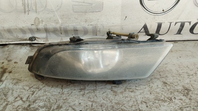 Противотуманка правая 3T0941700C VAG