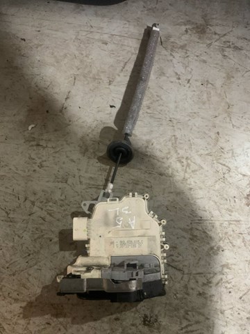 Замок двери задней левой 8K0839015C VAG
