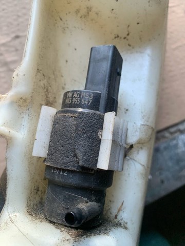 Насос омывателя 8K5955647 VAG