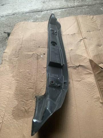 Уплотнитель крыла 8R0821111C VAG