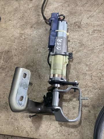 Амортизатор двери багажника 8R0827852B VAG