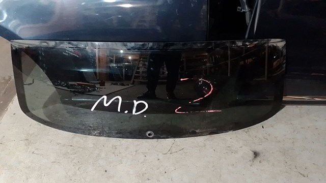 Стекло двери задка 8R0845501A VAG