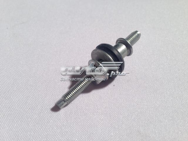 LAND ROVER LR011351 в наличии Черновцы