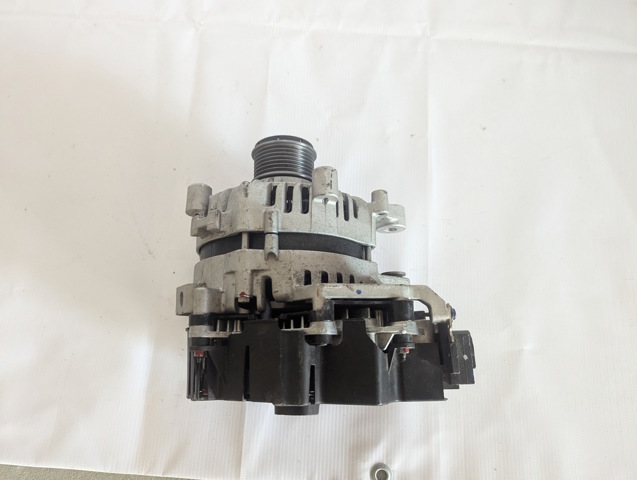 HYUNDAI 363002F000 в наличии Днепр