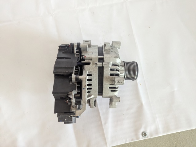 HYUNDAI 363002F000 в наличии Кривой Рог