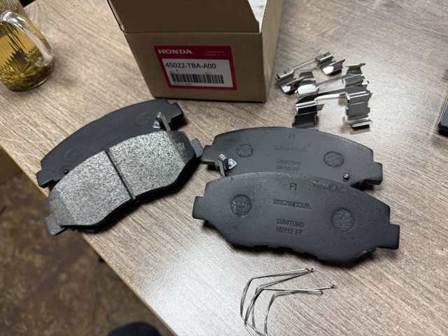 Колодки тормозные дисковые комплект 45022TBAA00 HONDA