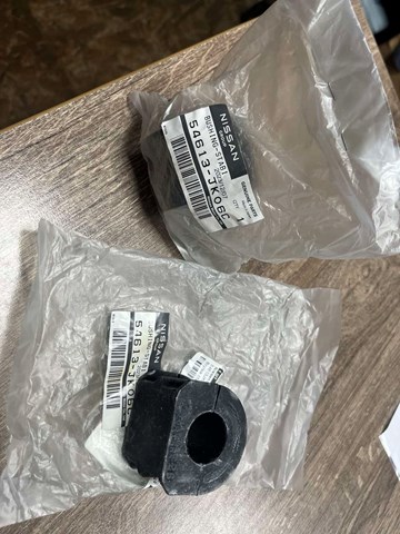 Опора стабилизатора 54613JK06C NISSAN