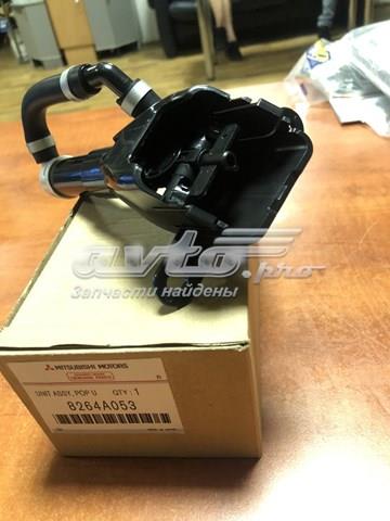 Сопло омывателя фары передней, левой 8264A053 MITSUBISHI
