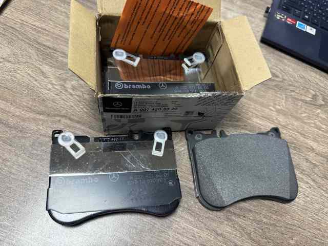 Колодки тормозные A0074203320 MERCEDES