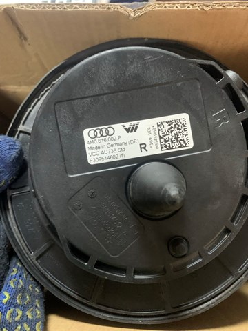 VAG 4M0616002P Пневмоподушка (пневморессора) моста заднего в наличии Ровно