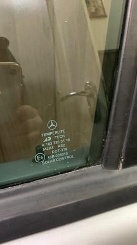 MERCEDES A1637200118 Стекло двери передней левой в наличии Черкассы