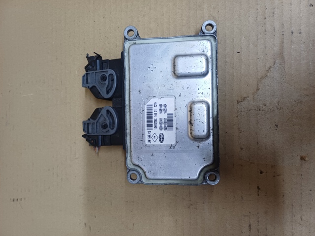 Мозги двигателя 8200162381 RENAULT