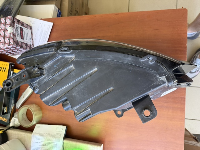 55112707AF CHRYSLER Левая фара купить в Черновцы