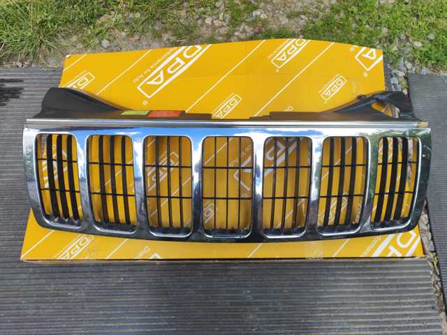 Облицовка радиатора 55156814AE CHRYSLER