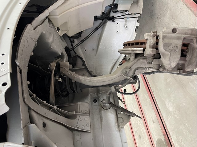 Амортизатор передней подвески 32269059 VOLVO