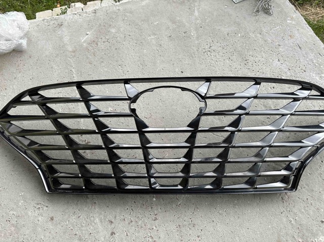 Решетка радиатора 86351G4510 HYUNDAI