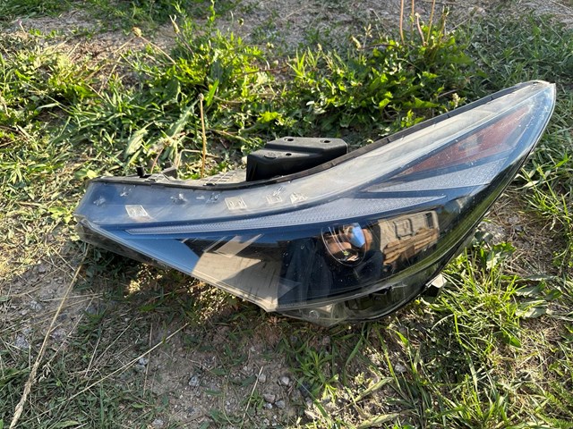 Основная фара в сборе левая 92101AA000 HYUNDAI