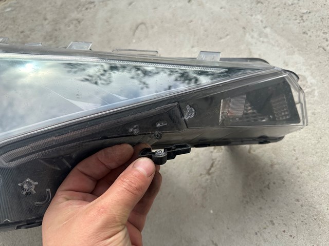 92102AA100 Правая фара купить Винница