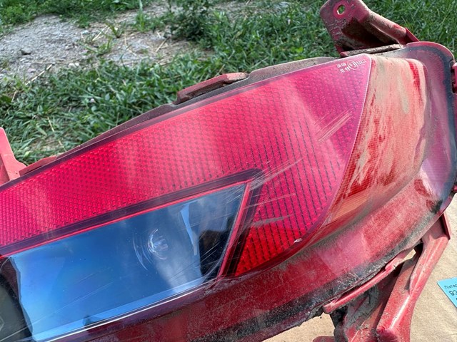 92405F2510 HYUNDAI Левый отражатель заднего бампера купить в Чернигов