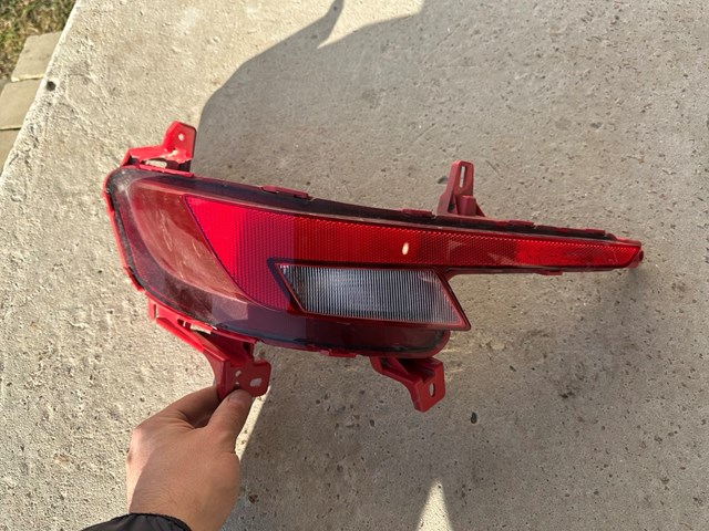 Правый катафот заднего бампера 92406F2510 HYUNDAI