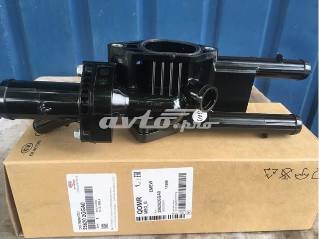 Корпус термостата в сборе 256202GGA0 HYUNDAI