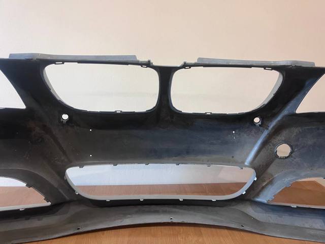 Бампер передний в сборе 51112147188 BMW