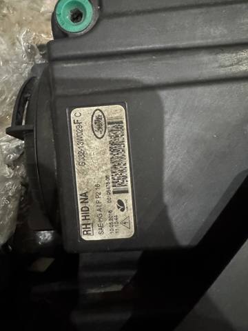 GJ3213W029 LAND ROVER Фара правая купить в Хмельницкий