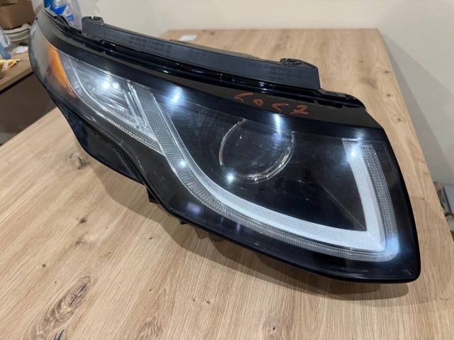 Правая блок фара GJ3213W029 LAND ROVER