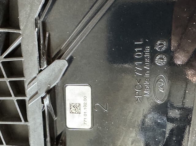4M0941784C VAG Правая фара купить в Львов