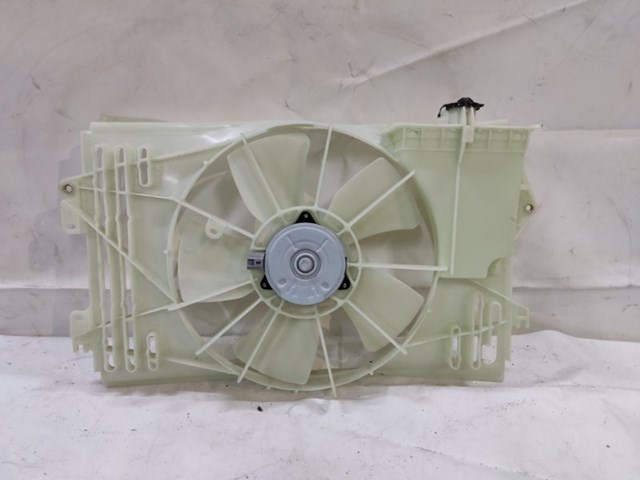 Диффузор вентилятора основного радиатора toyota avensis 03-08 16711-0D090