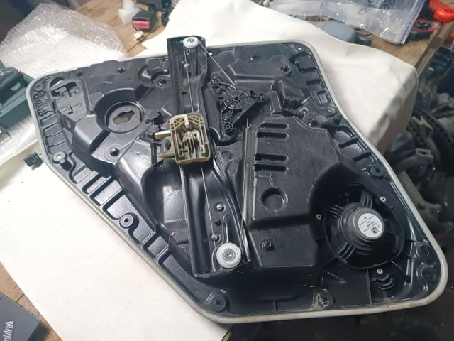 MERCEDES A2478201402 Динамик передней двери в наличии Ужгород