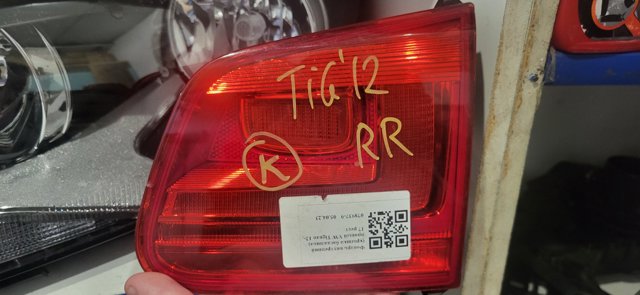 Фара задняя правая внутренняя 5N0945094J VAG