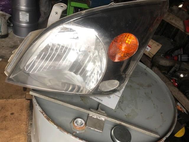 Фара основная левая 8117060D50 TOYOTA