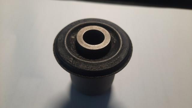 4884960090 TOYOTA Втулка стойки заднего стабилизатора купить в Ужгород