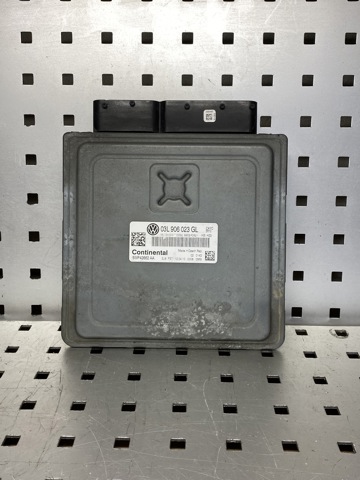 ЭБУ двигателем 03L906023GL VAG