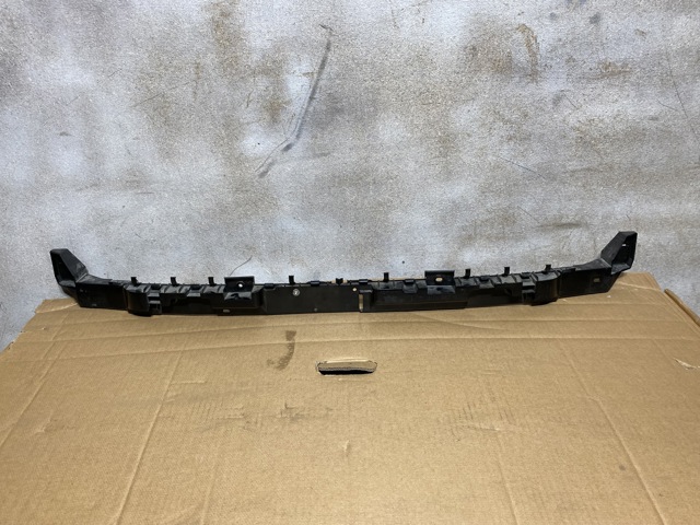 Кронштейн бампера заднего, центральный 149404500E TESLA