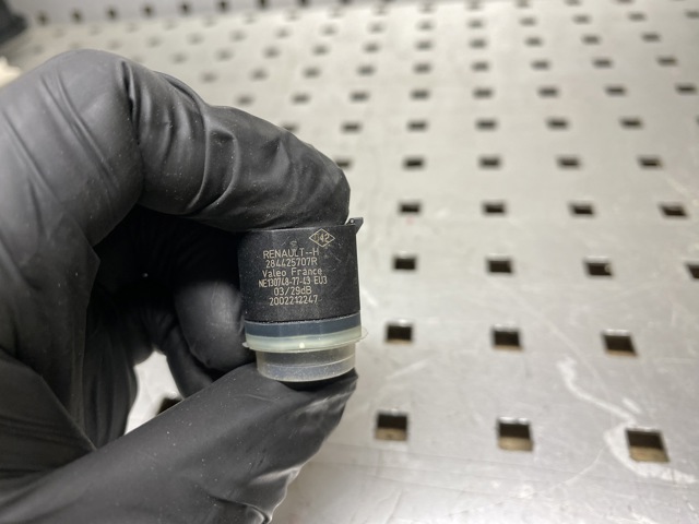 284425707R RENAULT Датчик сигнализации парковки (парктроник) передний/задний центральный купить в Одесса
