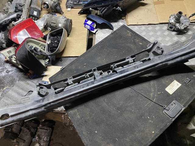 VOLVO 31283746 Абсорбер (наполнитель) бампера переднего в наличии Ужгород