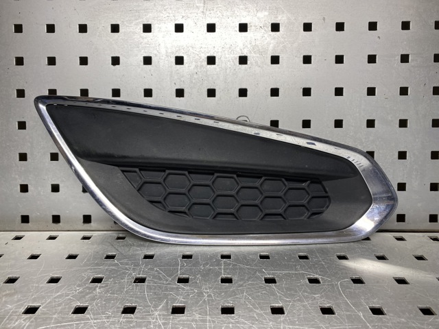 Окантовка противотуманки 31294134 VOLVO