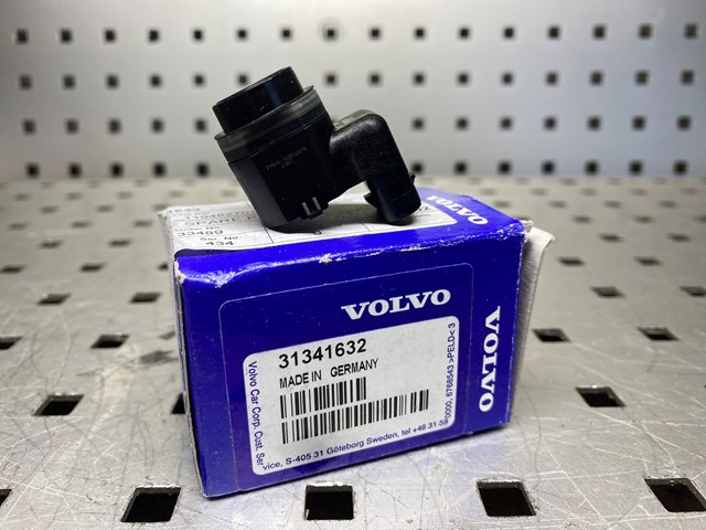 VOLVO 31341632 Парктроник в наличии Каменское