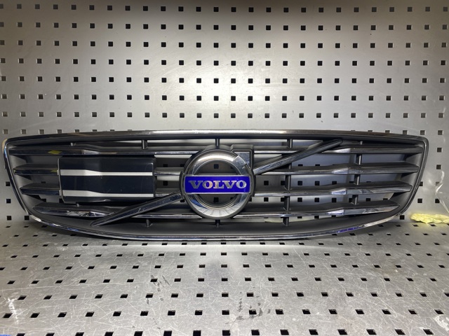 Решетка радиатора 31383596 VOLVO